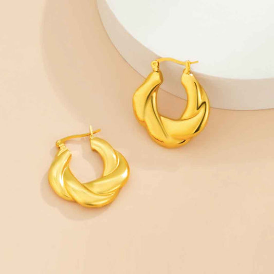 Geometric Hoop Earrings in gold