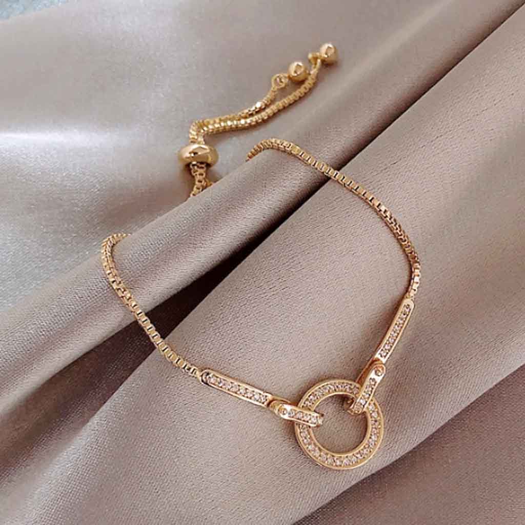 Circle Design Drawstring Bracelet in gold