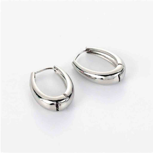 Chunky Oval Hoop Earrings in silver