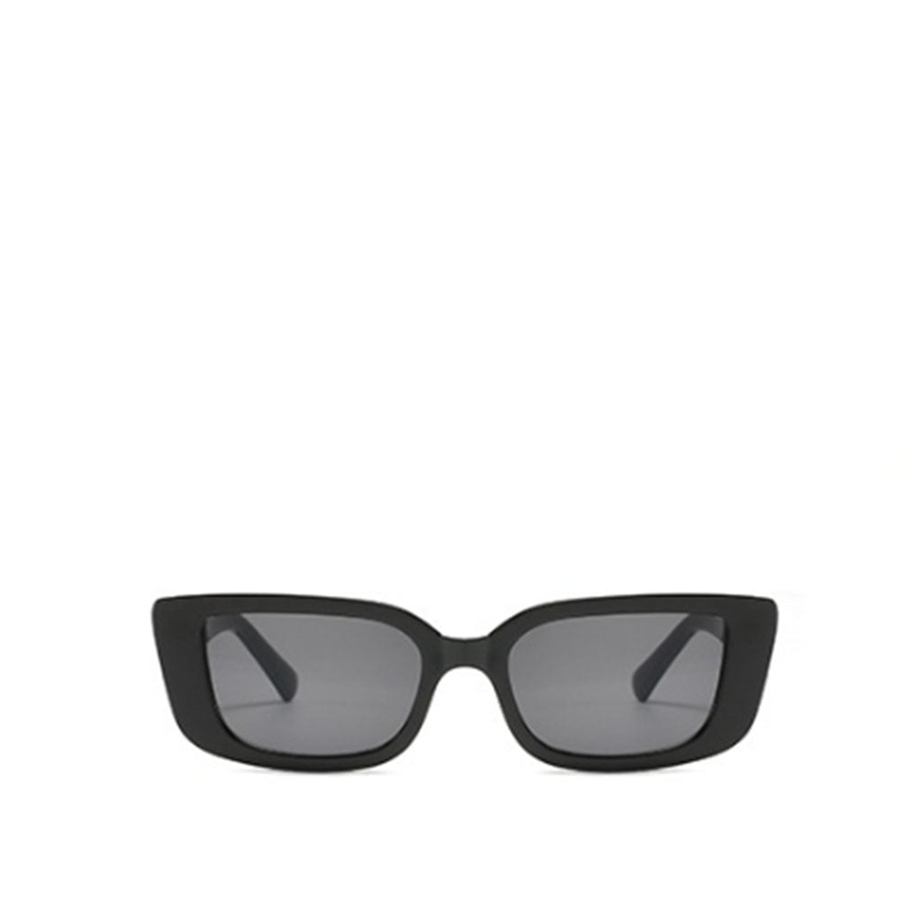 Rectangular Cat Eye Sunglasses in black
